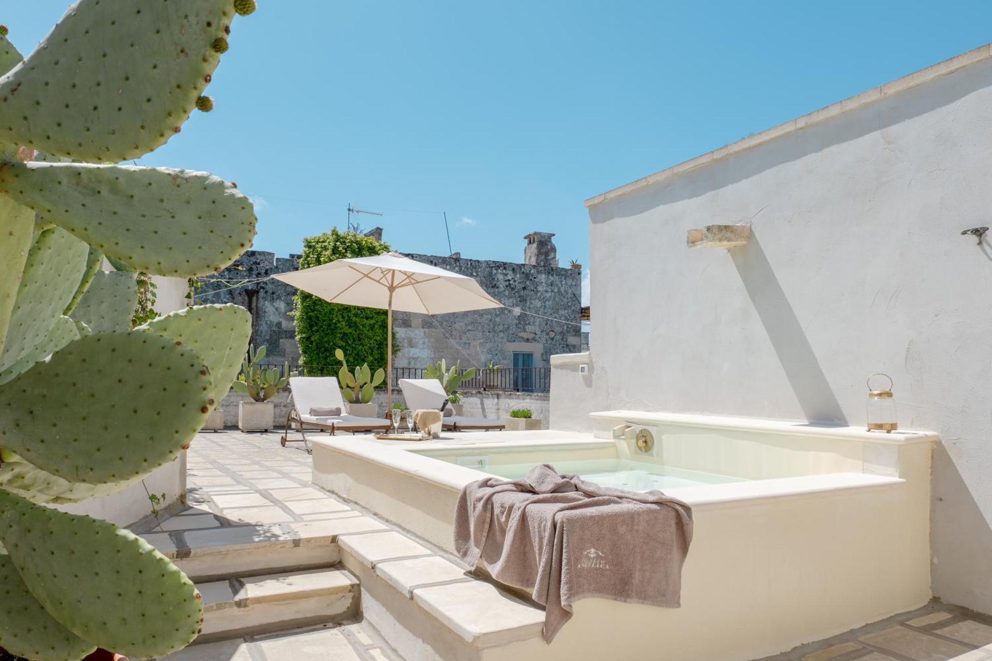Bed & Breakfast Palazzo Angelica - Luxury Retreat Otranto