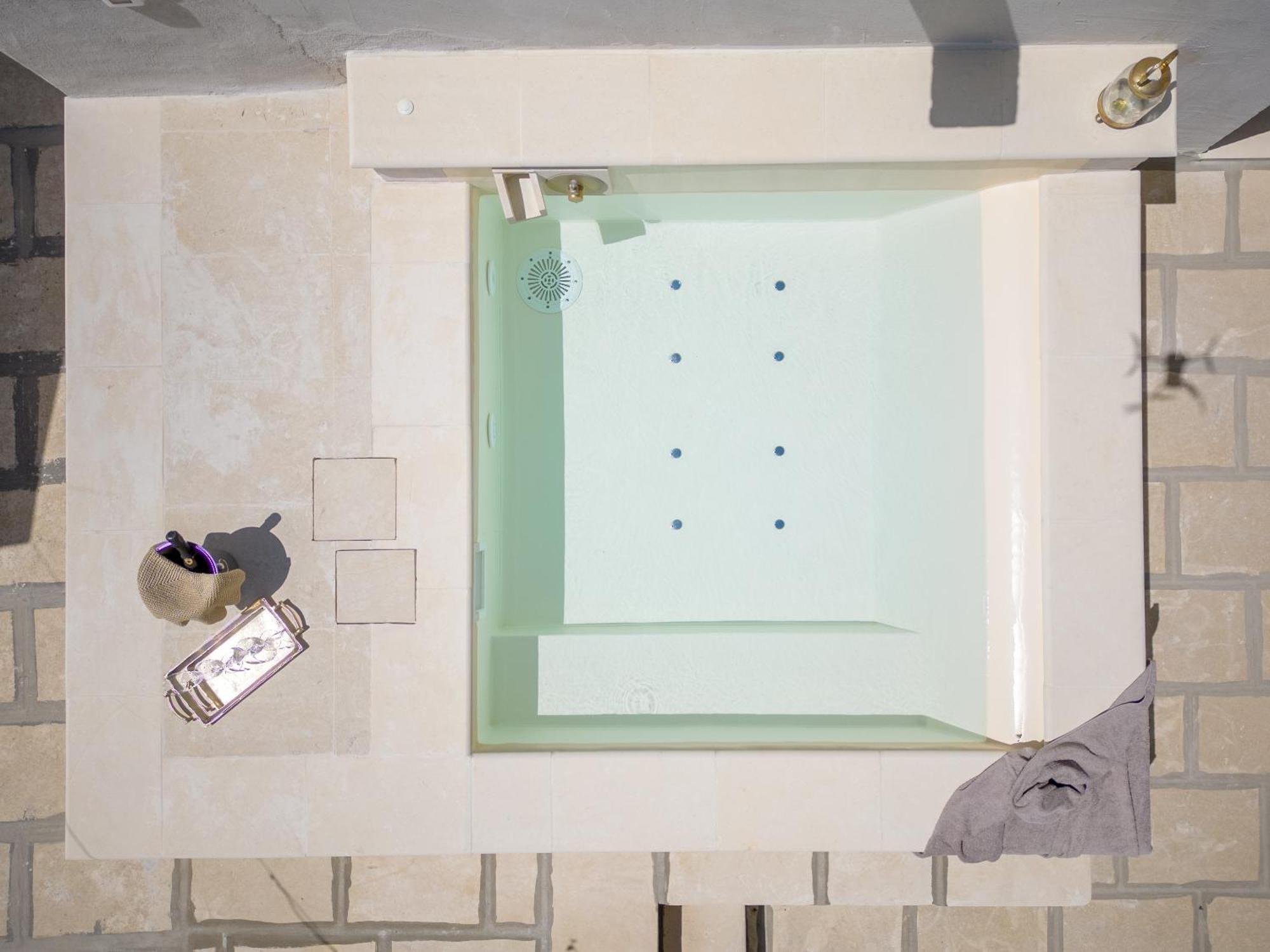 Palazzo Angelica - Luxury Retreat Otranto Bed & Breakfast *